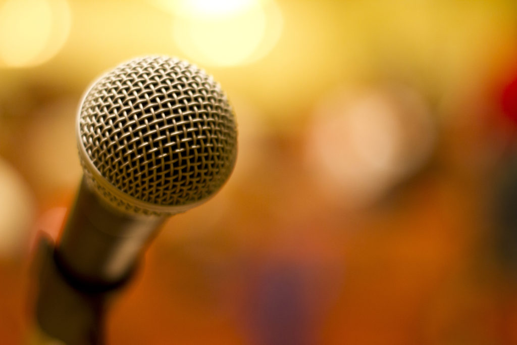 Public Speaking Tip 37 Avoid Microphone Mishaps • Phoenix Public Speaking